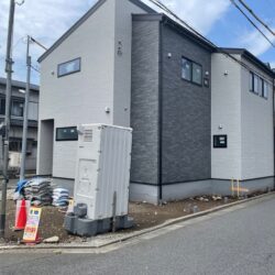 北東側より撮影外観
