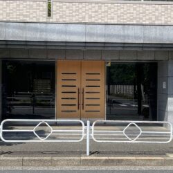 エントランス前玄関