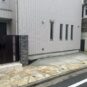 玄関 玄関と駐車場