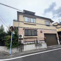 対象は写真の一部（東側より撮影）外観