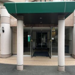 エントランス玄関