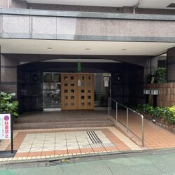 エントランス玄関