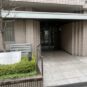玄関 エントランス前