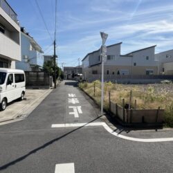 前面道路（北側）